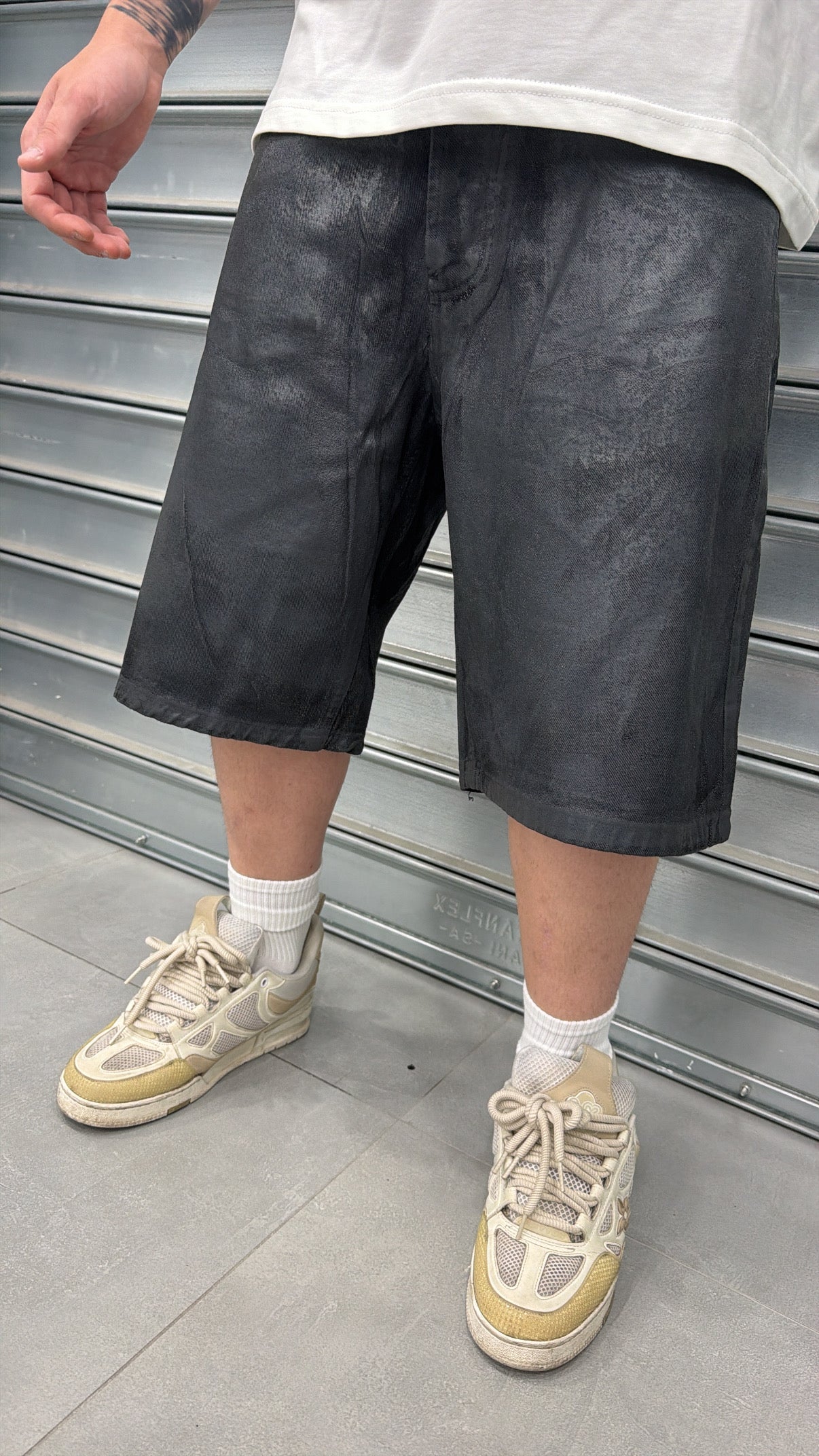 Shorts effetto pelle